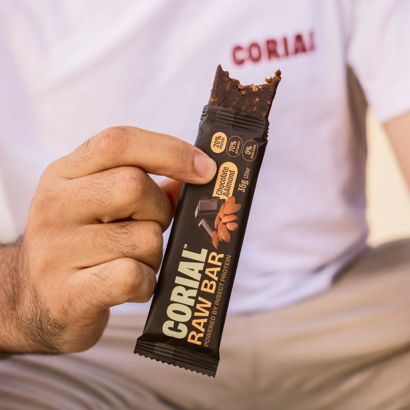 Raw Bar Chocolate & Almond